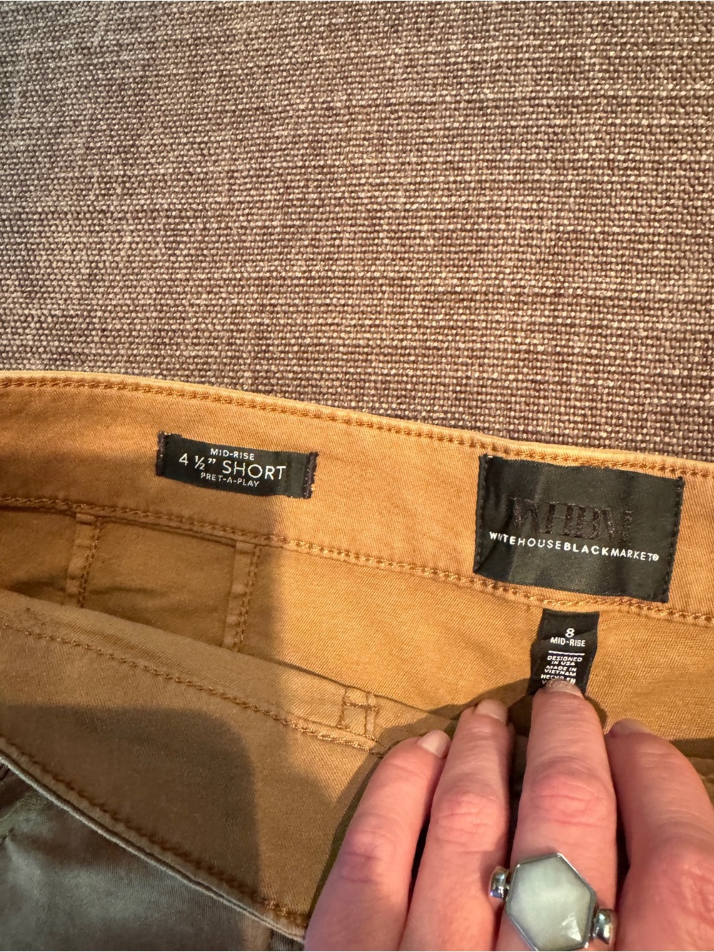 White House Black Market Tan Utility Shorts with Zip Pockets NWOT - Picture 3 of 4